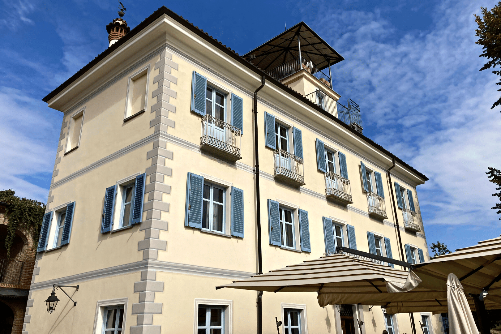 2Italia Piemonte Food & Wine 2Italia Piemonte Food & Wine. Vineyard wine tasting and lunch