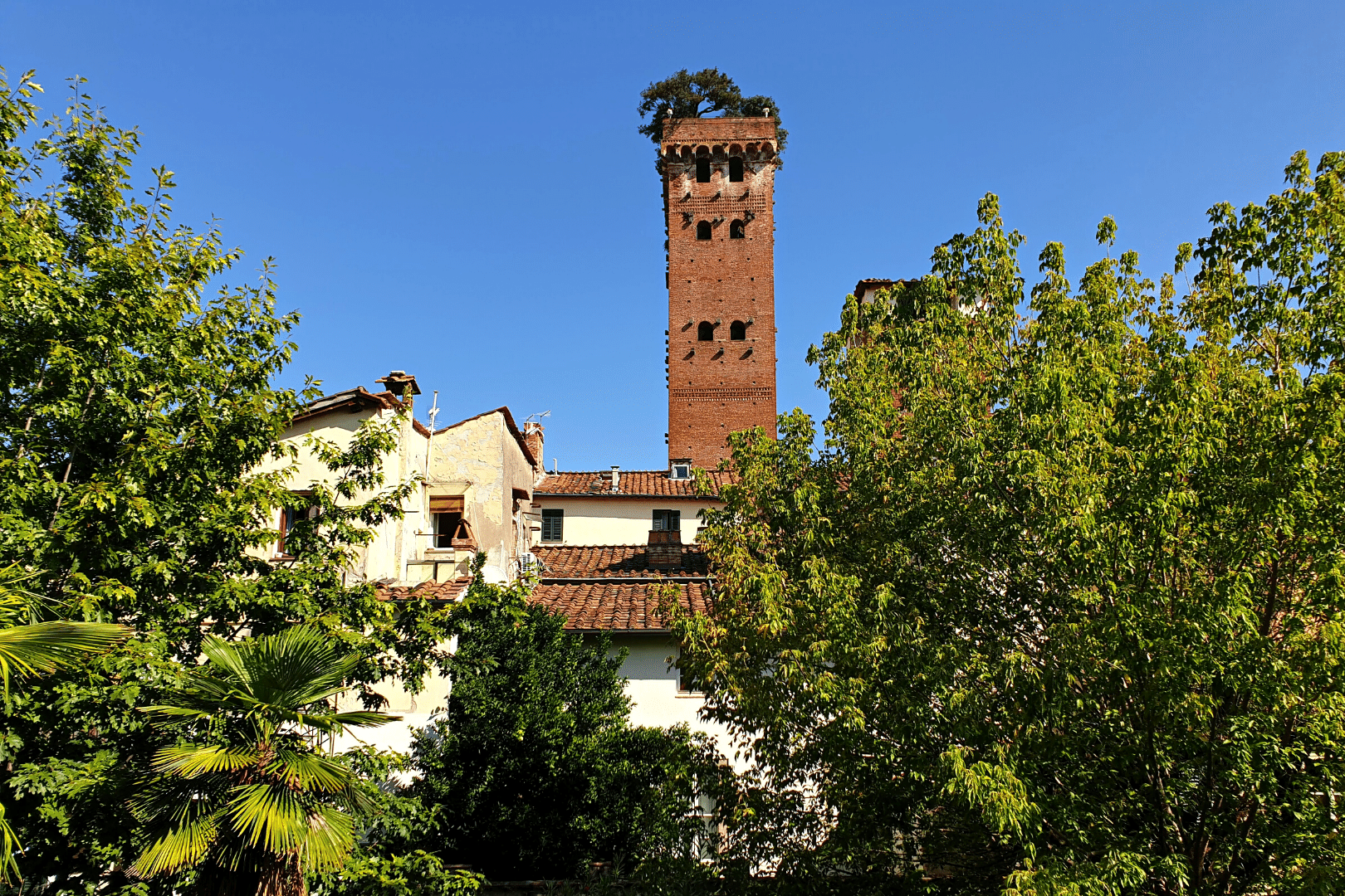 2Italia Experiences. Giunigi Tower Lucca