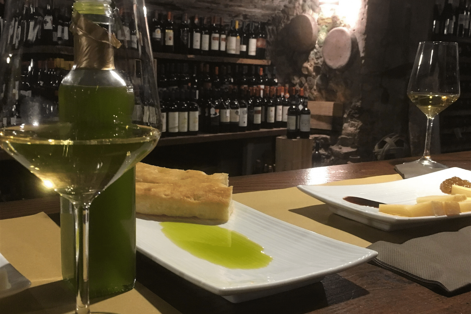 2Italia Lucca Food Walking 2Italia Lucca Food Walking. Olive oil tasting in wine cellar