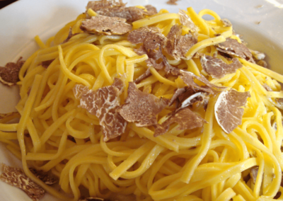2Italia Food & Wine. Pasta with white truffle.