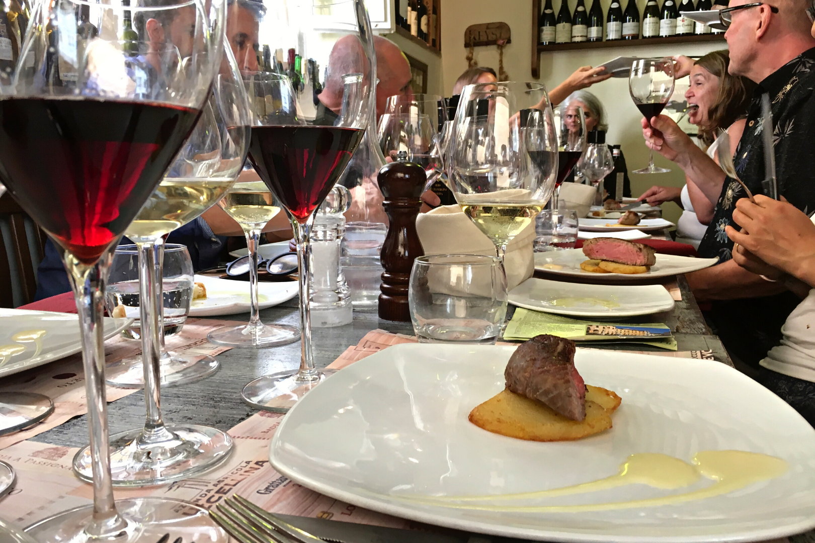 2Italia Food & Wine. Wine tasting lunch in Lucca