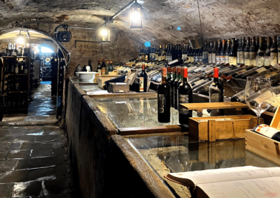 2Italia Food & Wine. Ancient Wine cellar in Lucca. Wine tasting.