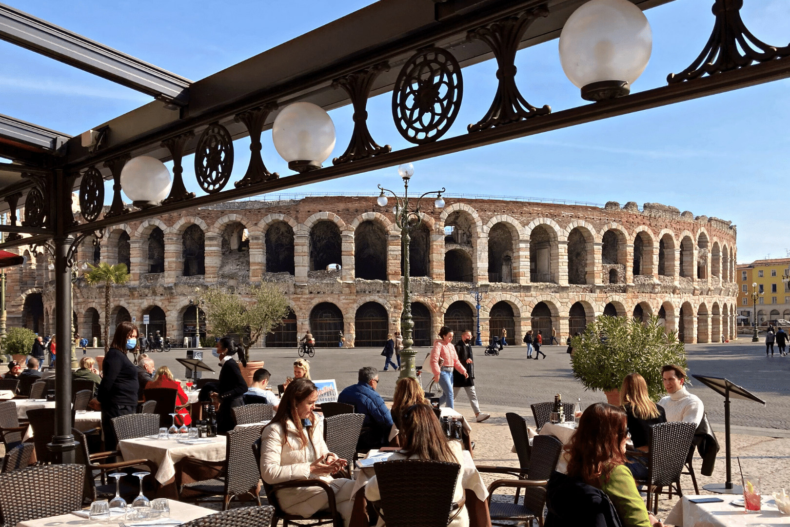 2Italia Verona Food & Wine 2Italia Verona Food & Wine. Aperitivo Verona historical centre